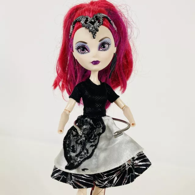 Muñeca Ever After High EVIL QUEEN Dragon Games Teenage Evil Queen 2015