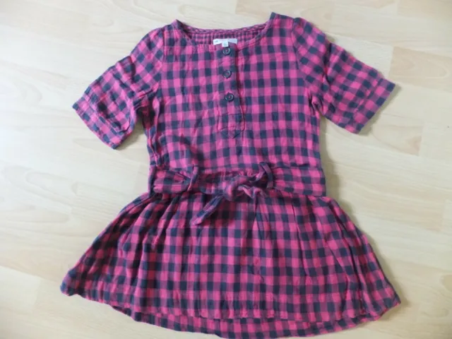 Girls short sleeved tunic top.  Age 8 years. From Marks and Spencer.