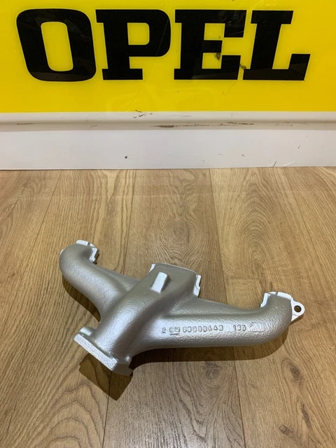 CIH Ansaug-/ Abgas-Krümmer-Schraube Torx M9 6 Zyl