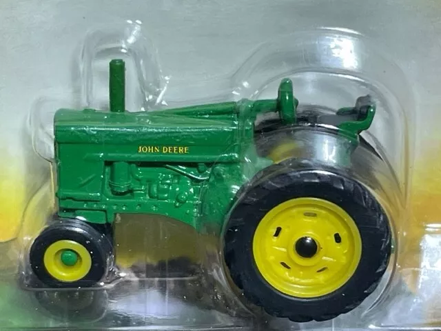 2005 ERTL John Deere Farm Tractor, Narrow Front, Green, 1/64