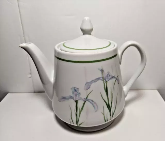 Vintage SHADOW IRIS 4 cup Teapot & Lid Corelle Corning EX condition