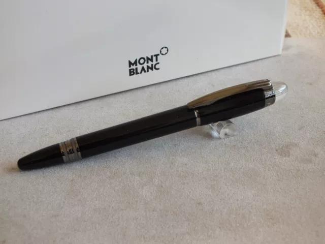 Bolígrafo fino/rodillo de resina negra medianoche Montblanc Starwalker 105656