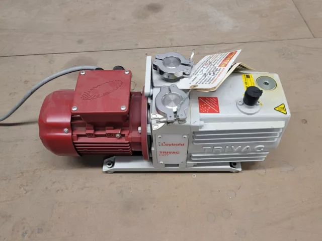 Leybold Trivac D8T vacuum pump, 3 phase motor 208-230V or 400-460V