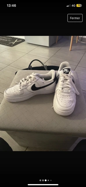 nike air force one blanche et logo noir