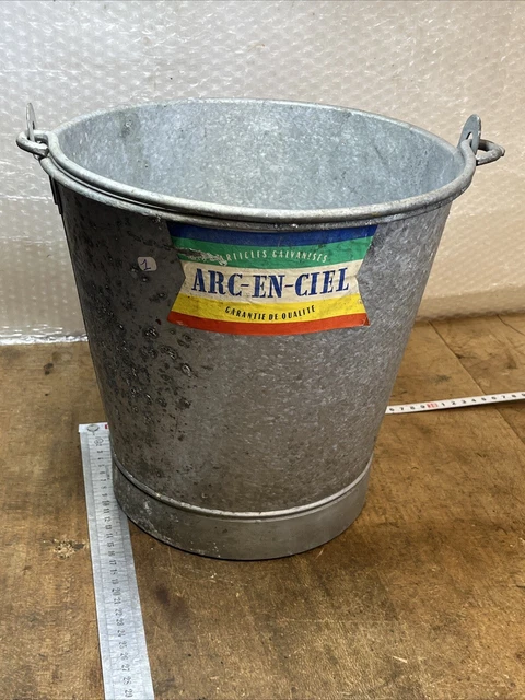 Ancienne Goujonnière De Pêche En Zinc – Fabriquée En France (Réf. N.1)
