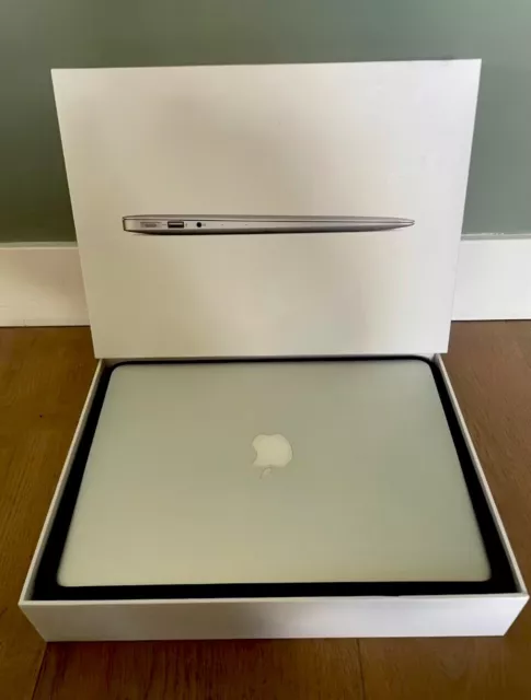 Apple MacBook Air 13" (2017) / Intel Core i5/ 8GB RAM / 128 GB SSD