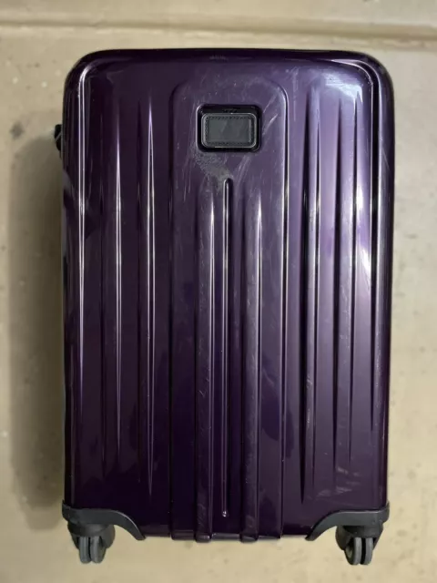 Tumi V4 International 22-inch Expandable Spinner Carry On