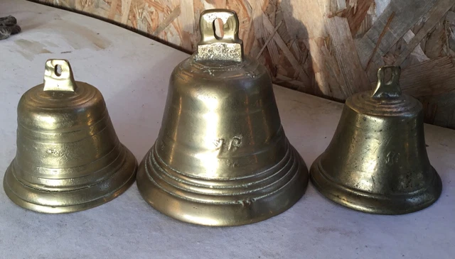 6 Cloches à Vache Rétro - Bronze Et Cuivre - Pour Animaux Ou Décoration - Corde Incluse - 35mm