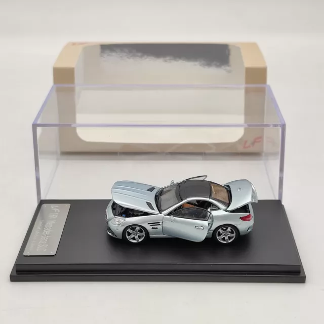 1:64 LF Mercedes-Benz SLC Running Open Doors Diecast Toys Car Model Gift Silvery