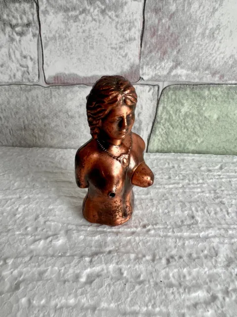Ancien briquet de collection en forme de buste femme nue effet vintage collector