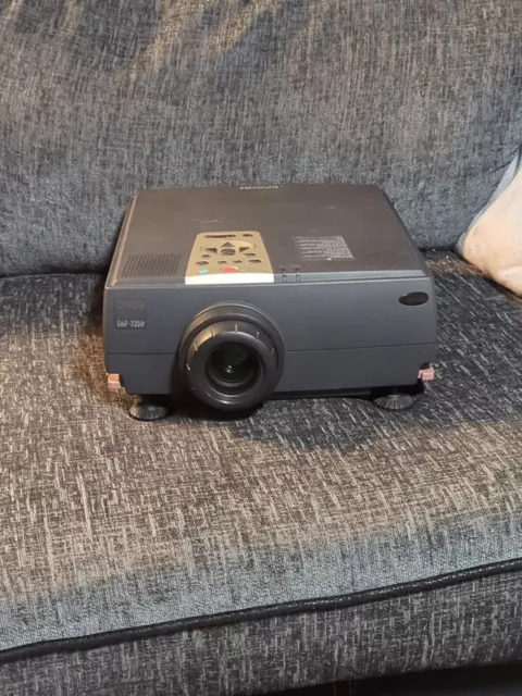 Epson EMP-7350 Projector Working No Leads Or Remote