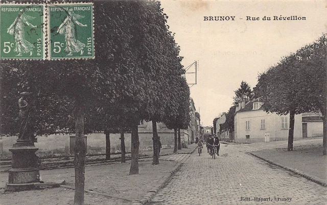 Carte Postale Ancienne Dept 91 - Brunoy rue du Réveillon