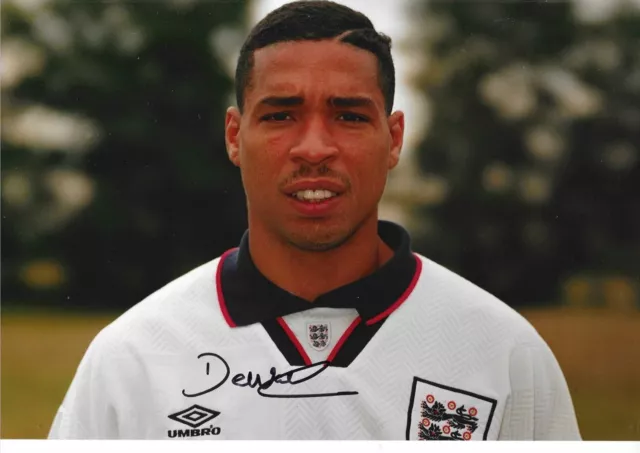 STUNNING DES WALKER SIGNED ENGLAND 12x8 GLOSSY PHOTO3