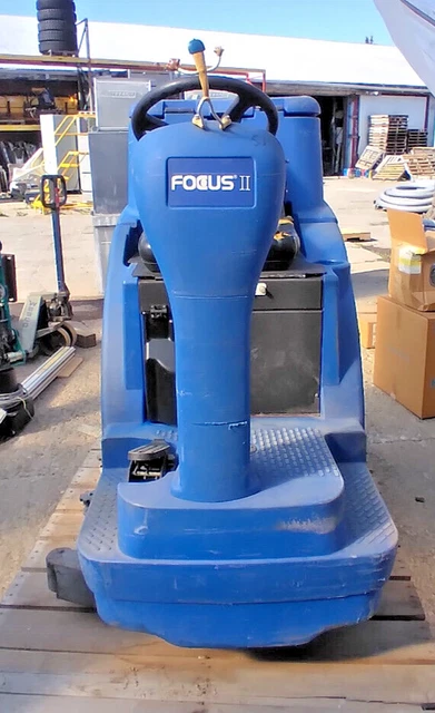 Clarke Focus II Rider 34D OBC, Disc Floor Scrubber and Charger