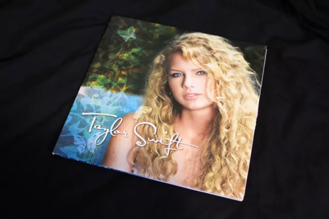 Taylor Swift Debut Album - 2LP black Vinyl