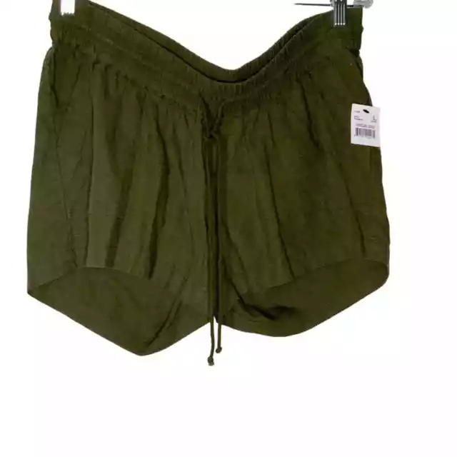 A Pea in the Pod underbelly linen maternity shorts. NWT. Size L 2