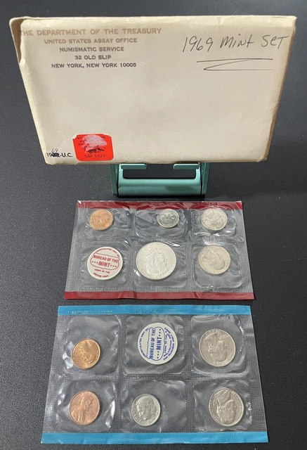 1969 P&D Uncirculated U.S. Mint Set with Original Packaging