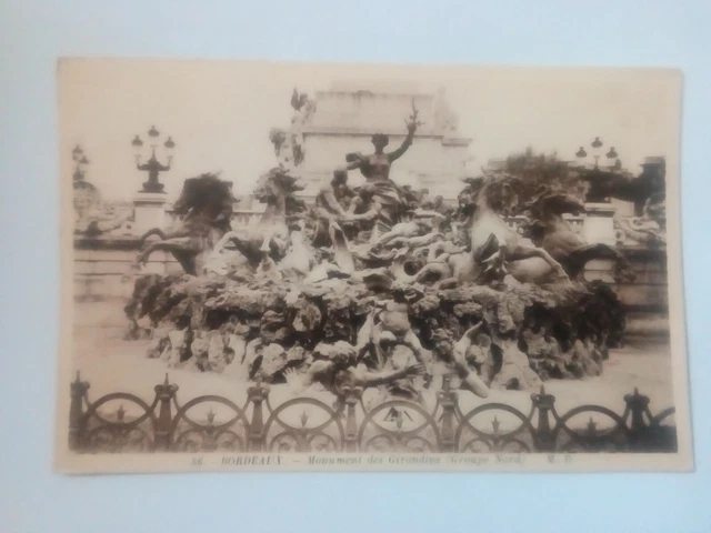 CPA Bordeaux.Monument des Girondins