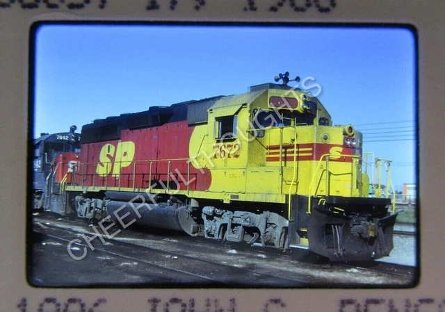 Original '86 Kodachrome Slide SP Southern Pacific 7672 GP40-2 Roseville    34G41