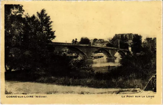 CPA COSNE-sur-LOIRE Le Pont sur la Loire Nievre (100319)
