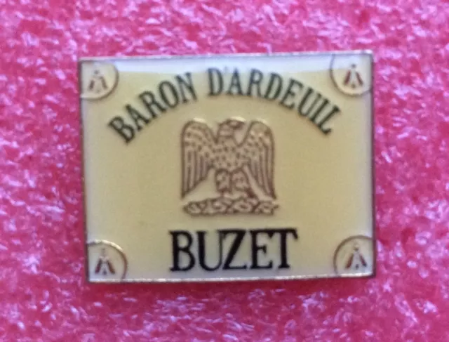 T02 Pins BARON D'ARDEUIL Vin Rouge AOC BUZET French Red Wine Lapel Pin Badge