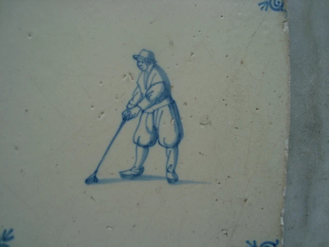 17th century delft handpainted dutch  tile,around 1650 , golf, sport , kolf 2