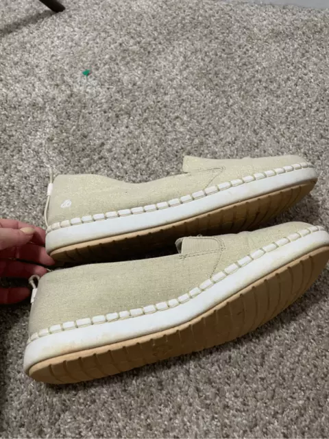 CLARKS WOMEN S CLOUDSTEPPERS Gold Soft Cushion Flats Sz 8 52.38