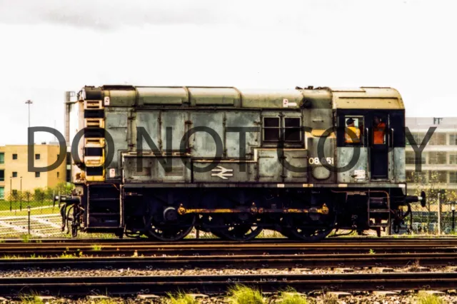 Uk Diesel Train Railway Photograph Of Class 08 08651 Loco. Rm08-235