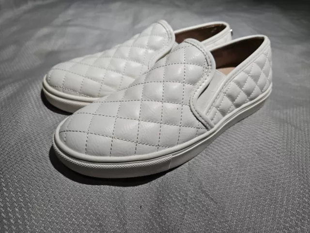 Steve Madden Coulters Womens Shoe 5.5 Vegan Leather Sneaker White Slides Quilted