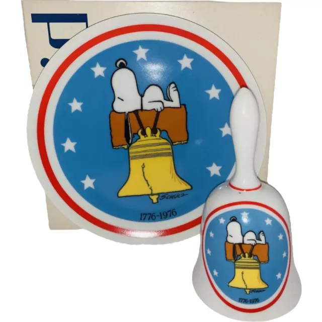 Snoopy Peanuts Vintage 1976 Ceramic Bell & Collectors Plate Bicentennial