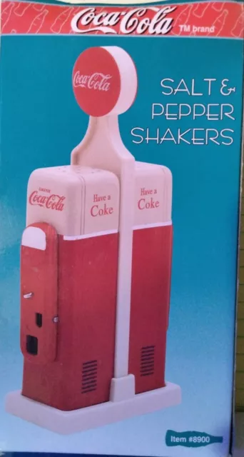 Coca Cola Vending Machine Salt and Pepper Shaker Set Vintage Collector Item