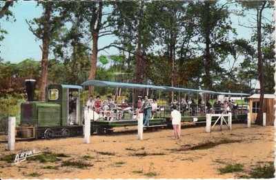 Carte postale 10cmX15cm CHARENTE-MARITIME ILE D'OLERON petit train de St-Trojan 