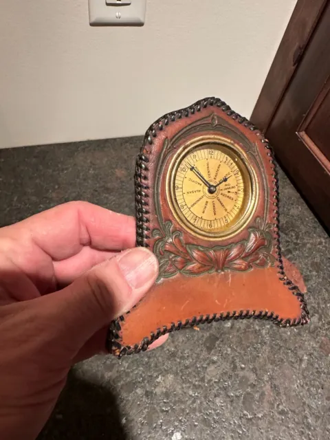 Old VINTAGE Antique Clock  Novelity  mantle shelf Leather countries