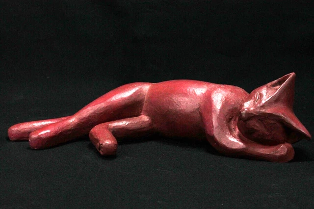 Sculpture en terre cuite d'un chat assis En vente sur