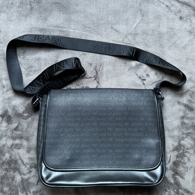 GENUINE MENS MESSENGER Shoulder Bag Giorgio Armani Jeans Mens Messenger 166.00 PicClick UK