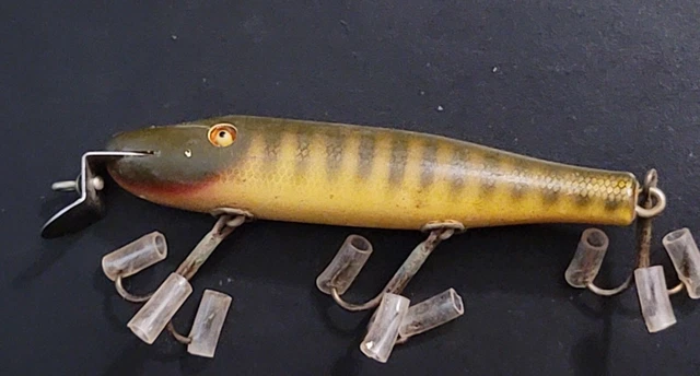 VINTAGE C.C.B.Co CREEK CHUB PIKIE MINNOW WOOD FISHING LURE, GLASS EYES