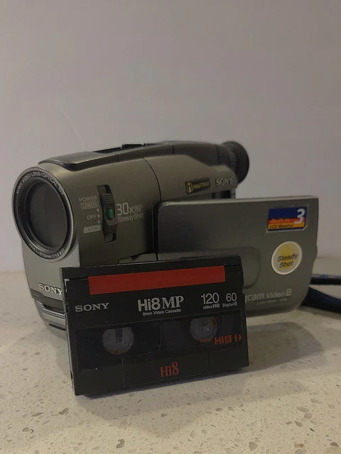 SONY HANDYCAM CCD-TRV80 Hi8 Video8 Handheld Camcorder Body NTSC
