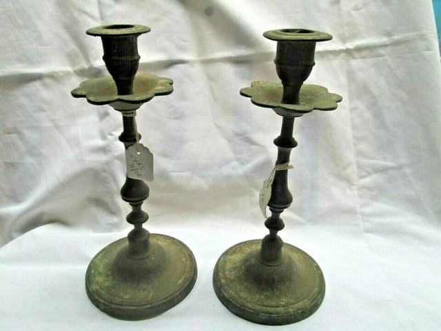 Antiguo soporte de vela decorativo antiguo vintage de la década de 1940
