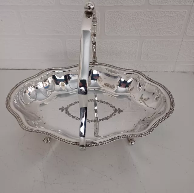 Vintage Silver Plate Bread Or Fruit Basket With Handle.