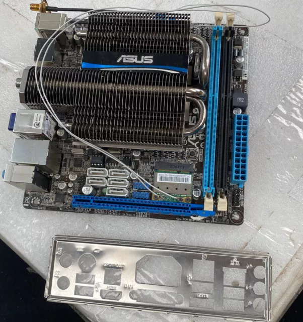 ASUS E45M1-I DELUXE DDR3 SATA3 USB3 Motherboard  in good condition!!!