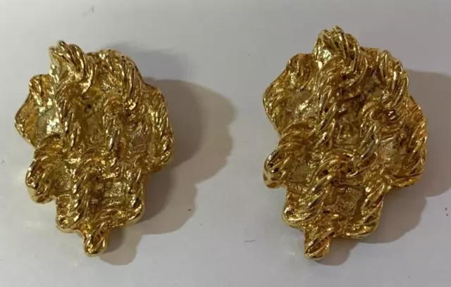 Beautiful Pair Of Vintage Gold Tone Shoe Clips