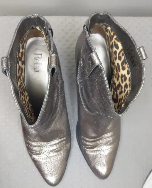 Reba booties women's size  39 silver metallic 2 inch  heel ankle boots