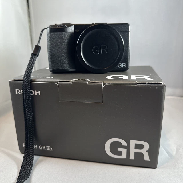 RICOH GR IIIx