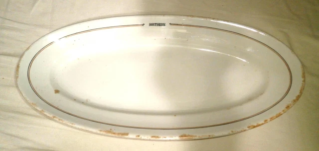 SOUTHERN RR, "Pelican", 14" fish platter, ca. 1905, TM, lite use &"straw burns."