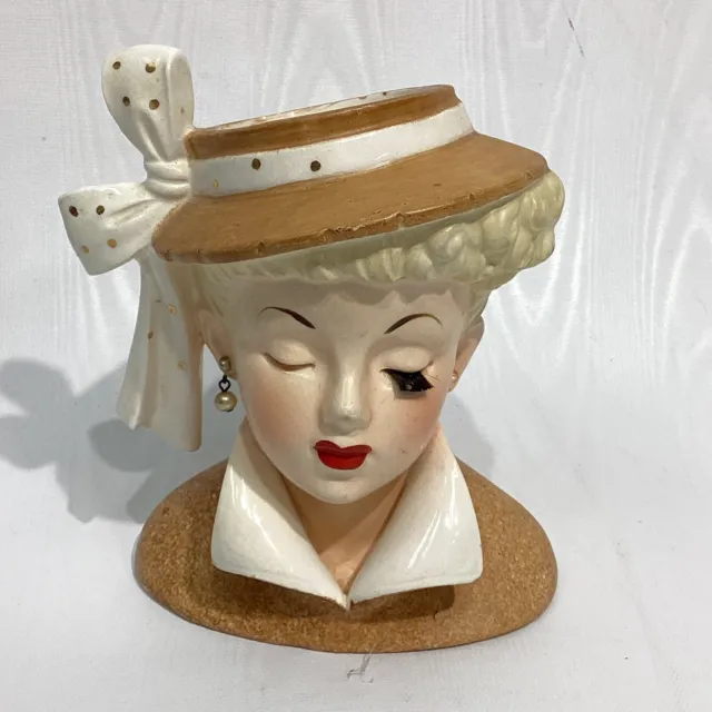 Vintage Lady Tan Hat Head Vase 4.5" 1959 Napco C3959B Missing Lashes Earring