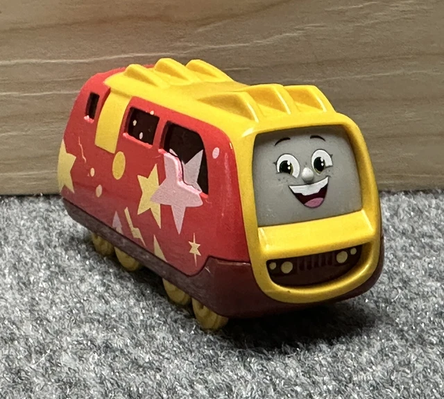 THOMAS & FRIENDS Sodor Cup Racers Diecast Push-Along Engine-RIFF-Clean ...