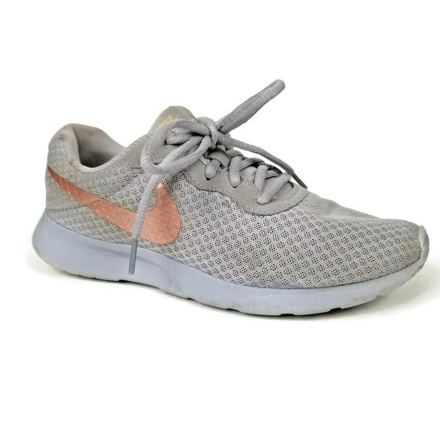 Nike tanjun rose gold metallic discount