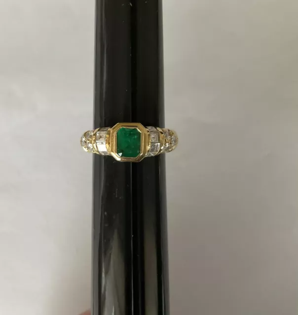 18K Yellow Gold Bezel Set Columbian Emerald+ Diamond Ring sz 5.75   5.40g