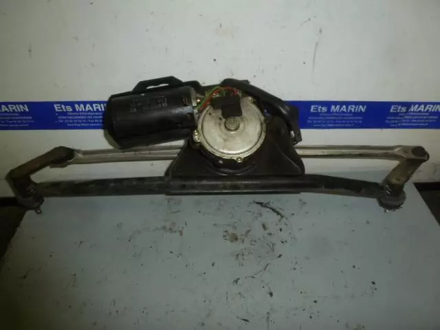 Moteur essuie glace avant BMW SERIE 3 E36 61638353433