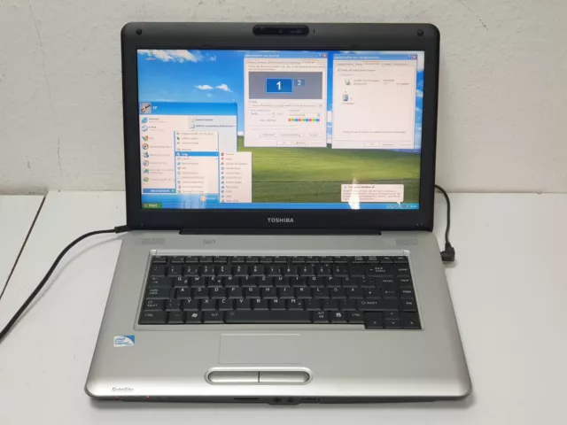 TOSHIBA Satellite 15,6" Windows XP Notebook Laptop Retro 3Gb 250Gb DVDRW HDMI